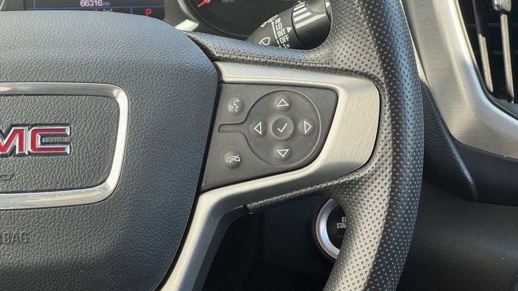 Used 2022 GMC Terrain SLE w/ Driver Convenience Package image 14