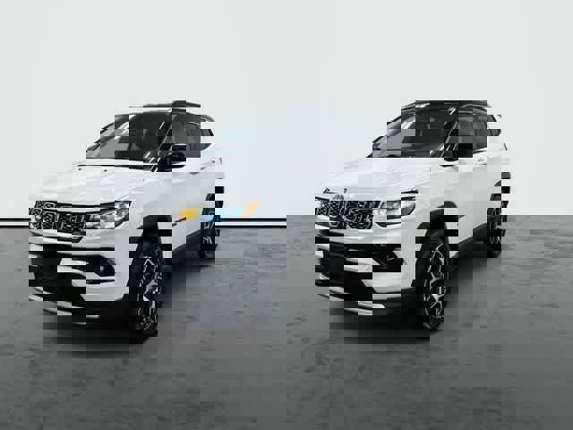 Used 2025 Jeep Compass Limited image 7