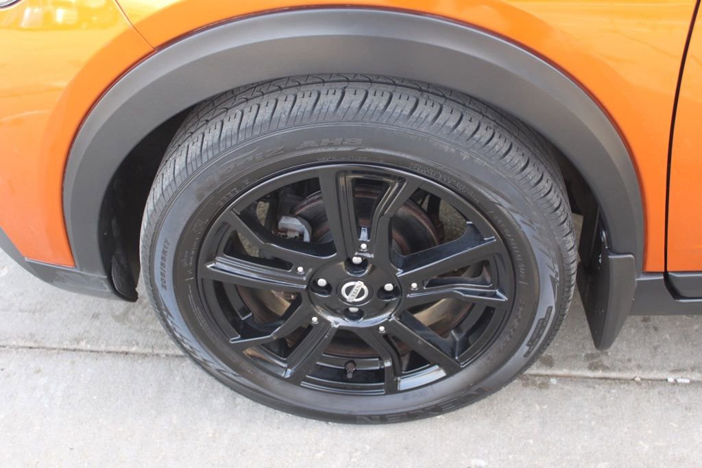 Used 2019 Nissan Kicks SR w/ SR Premium Package image 9