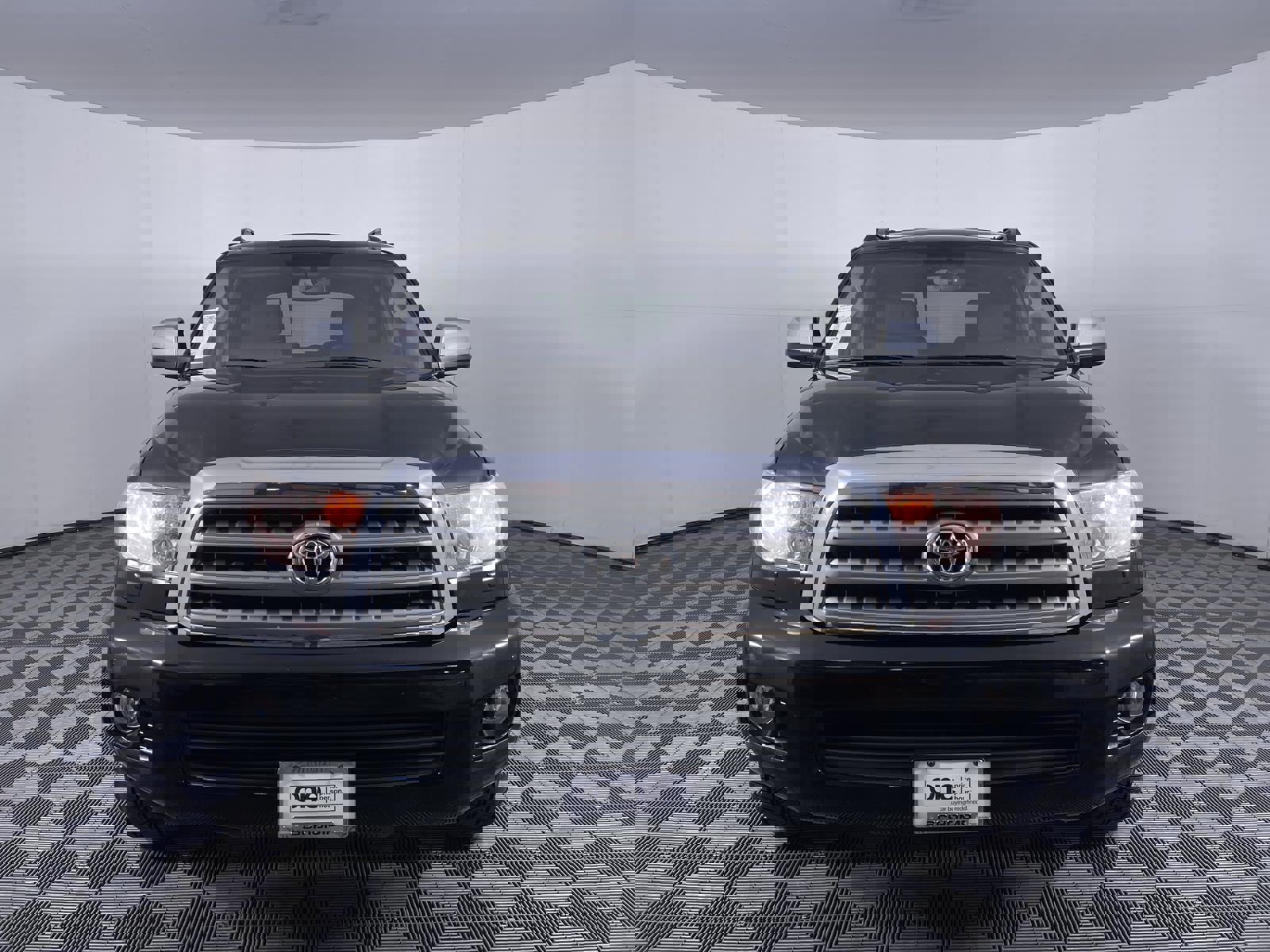 Used 2014 Toyota Sequoia Limited image 32