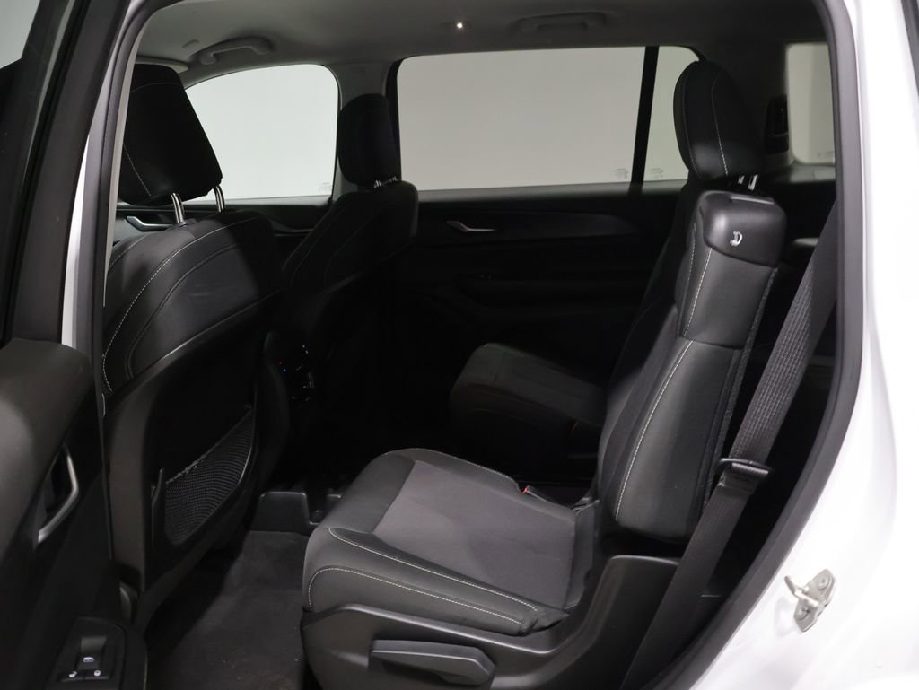 Certified 2023 Jeep Grand Cherokee L Laredo AWD/4WD image 18