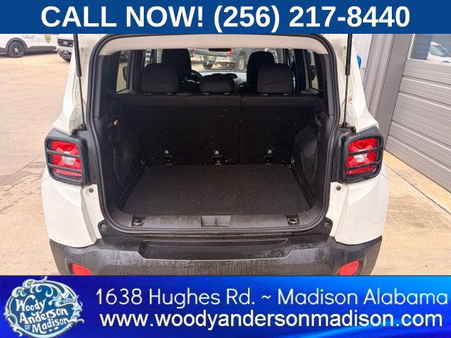 Used 2018 Jeep Renegade Latitude FWD image 7