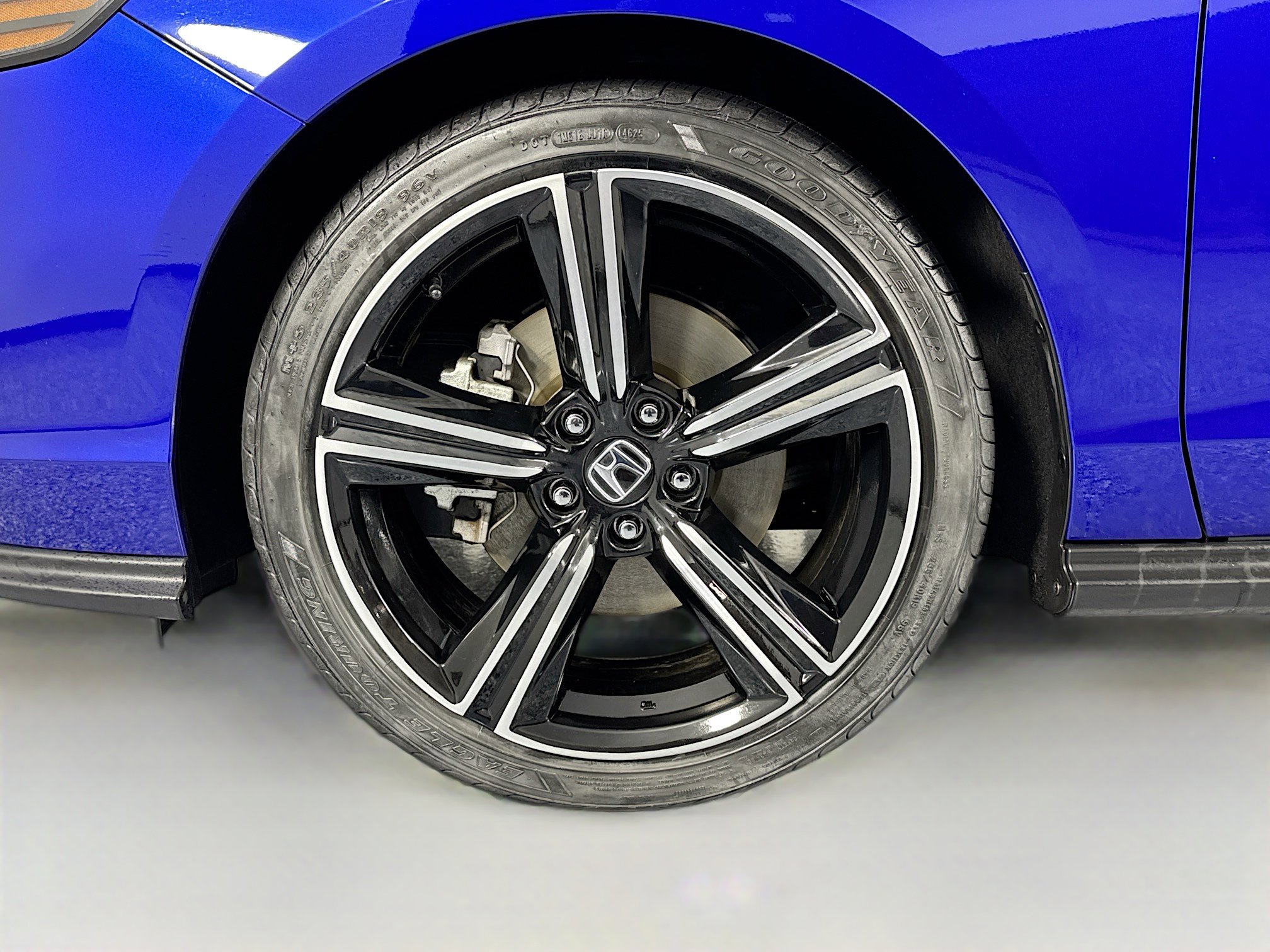 Certified 2024 Honda Accord Sport image 29