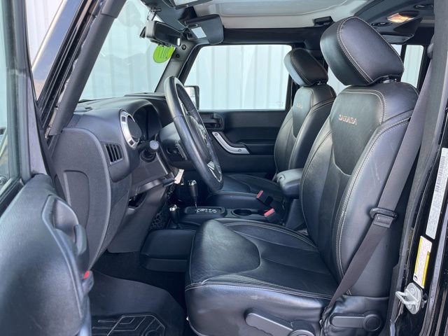 Used 2017 Jeep Wrangler Unlimited Sahara w/ Dual Top Group image 13