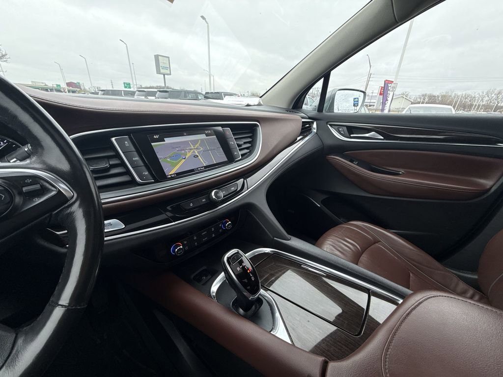 Used 2018 Buick Enclave Avenir w/ Avenir Technology Package image 19