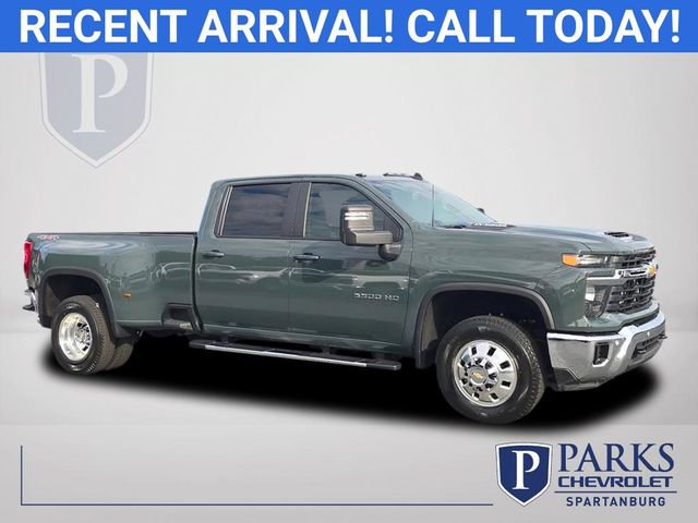 Used 2026 Chevrolet Silverado 3500 LT w/ Safety Package AWD/4WD image 1