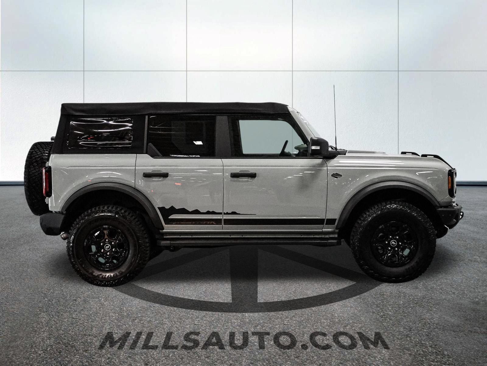 Certified 2022 Ford Bronco Wildtrak AWD/4WD image 9