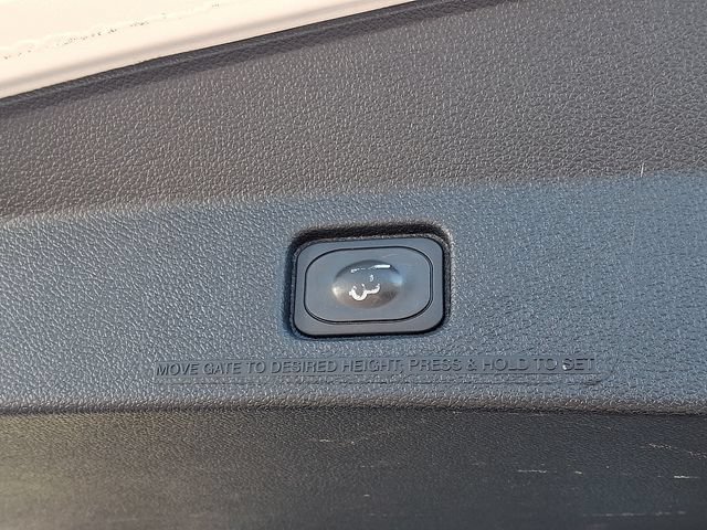 Used 2018 Ford Explorer Sport AWD/4WD image 32