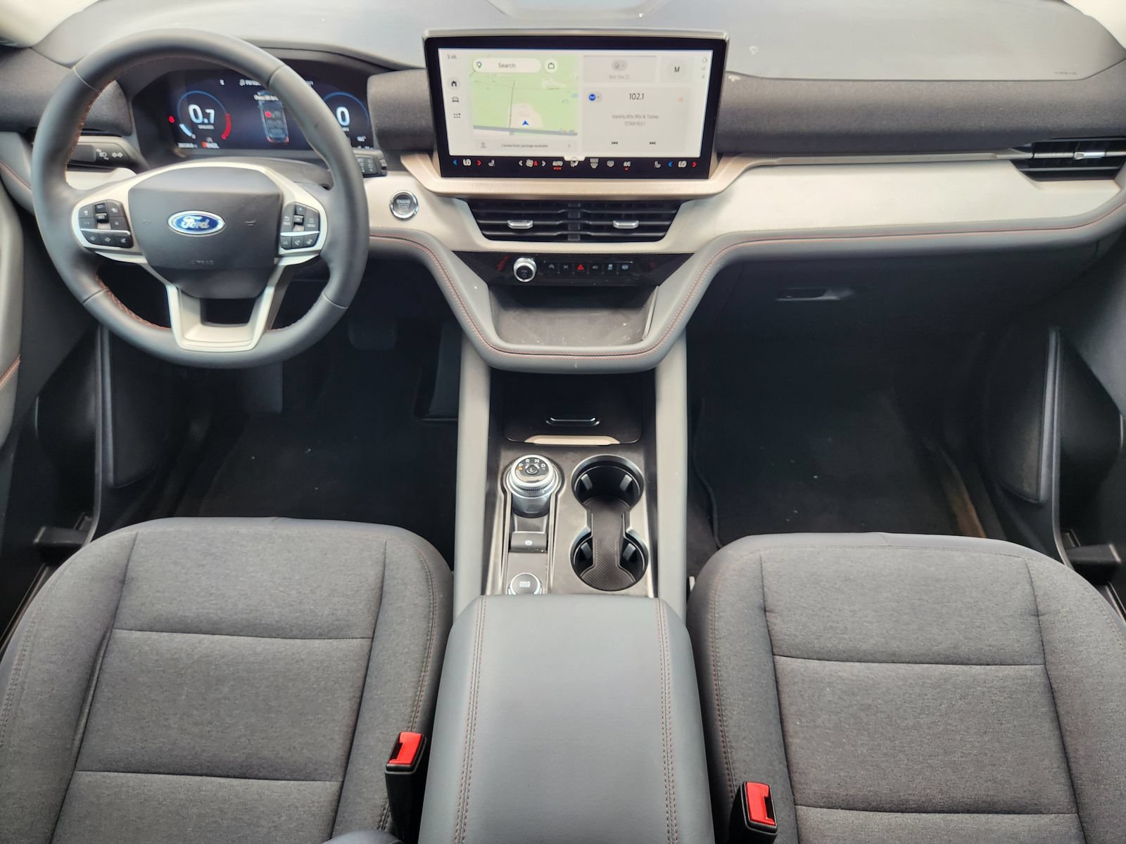 Used 2025 Ford Explorer Active RWD image 27