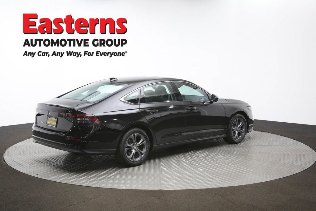 Used 2023 Honda Accord EX image 31