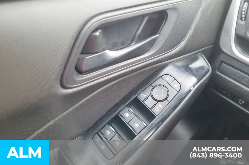 Used 2024 Nissan Rogue S image 34