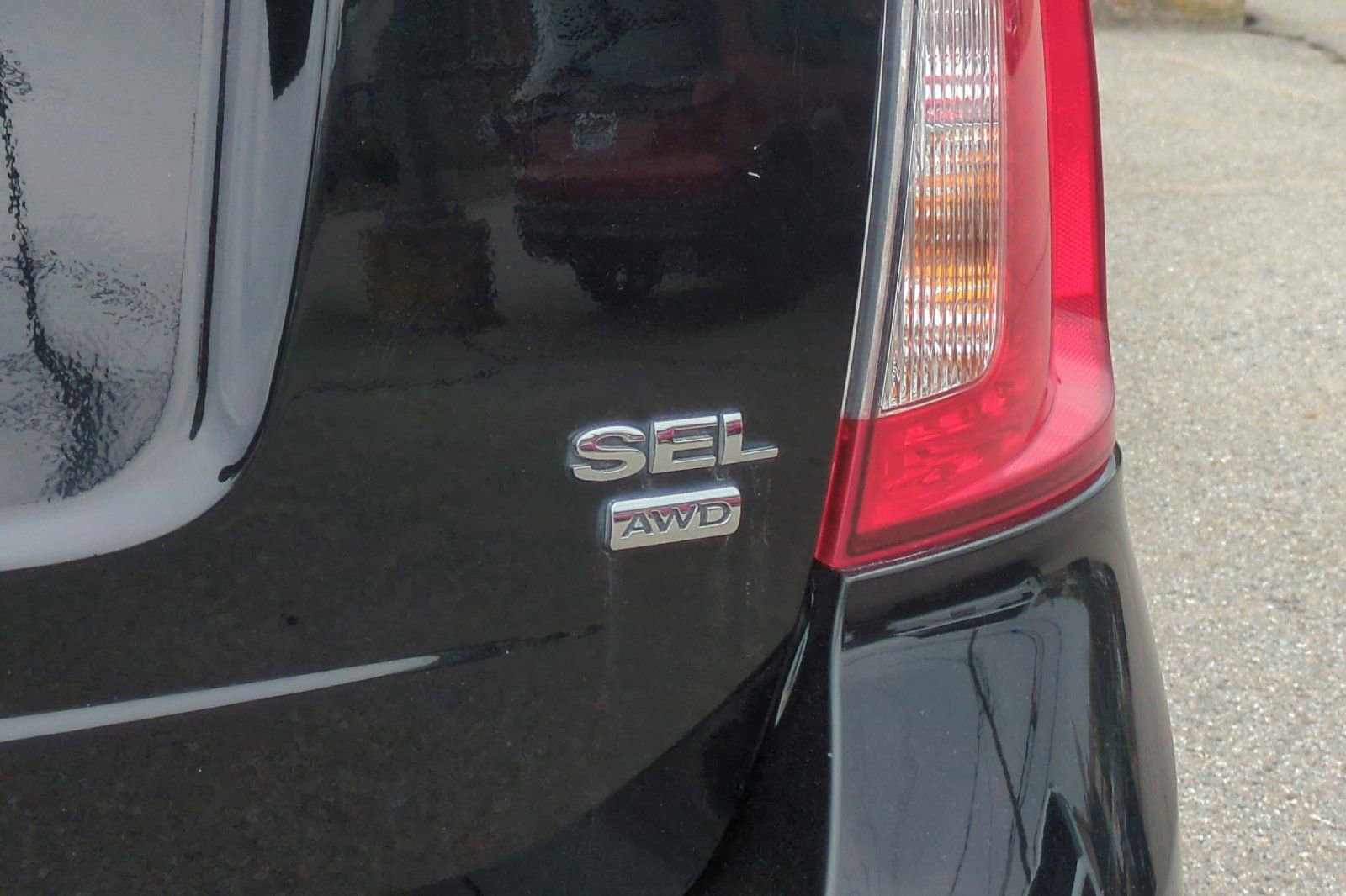 Used 2012 Ford Edge SEL AWD/4WD image 45
