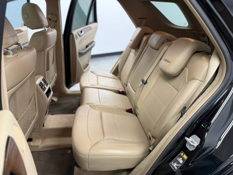 Used 2013 Mercedes-Benz ML 550 4MATIC image 39