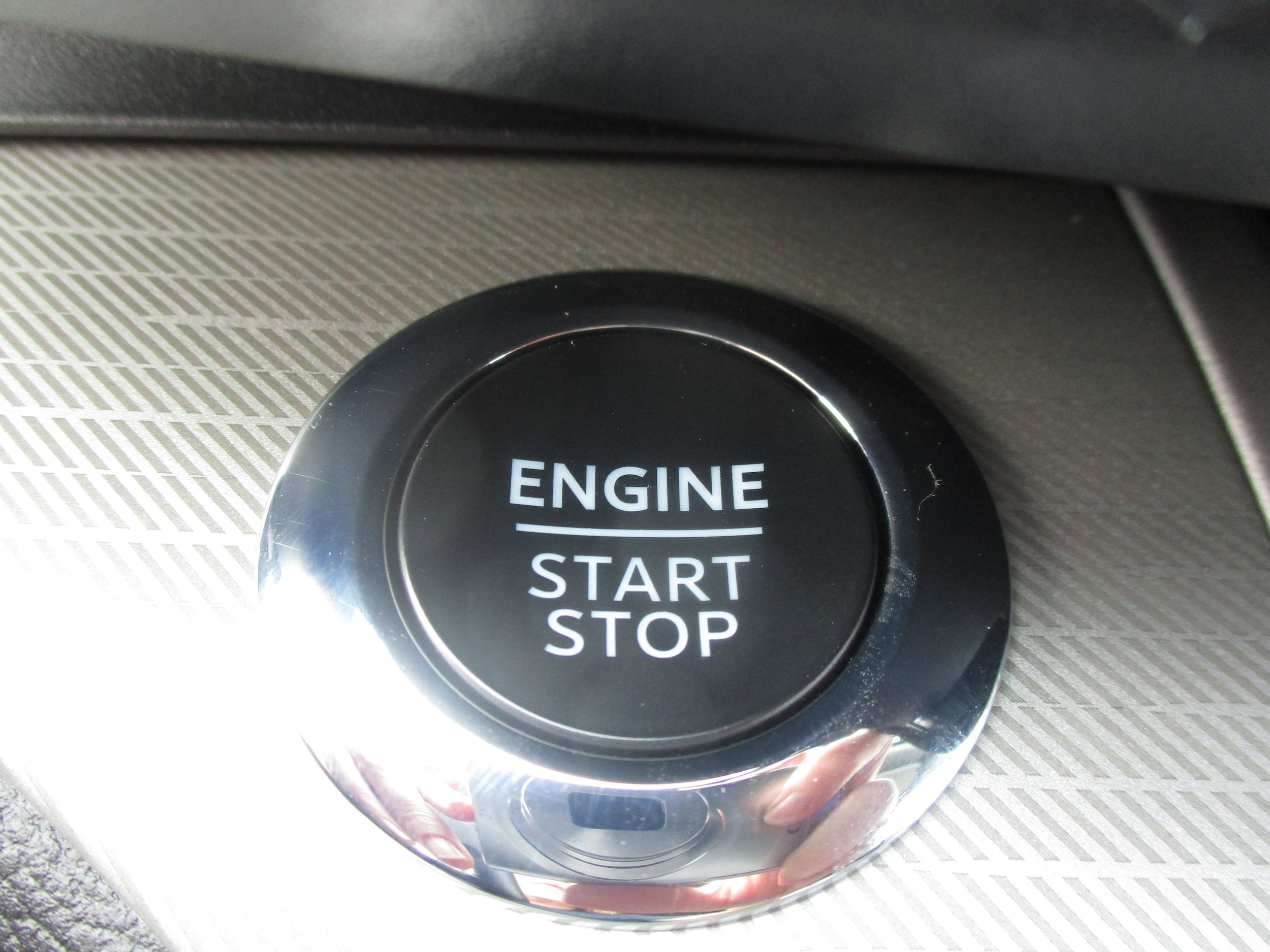 Used 2023 Ford Explorer XLT w/ Equipment Group 202A AWD/4WD image 22
