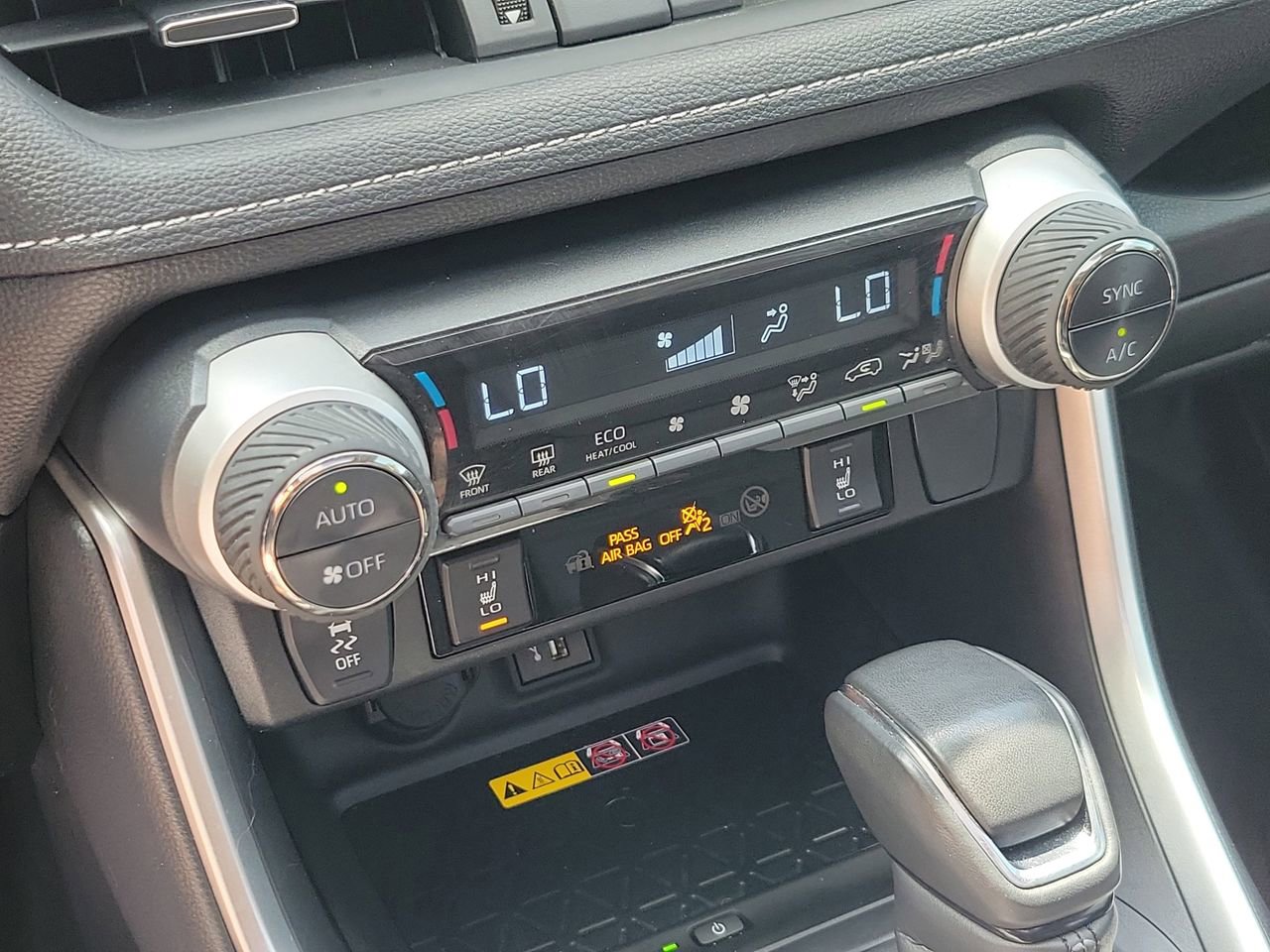 Used 2024 Toyota RAV4 XLE Premium w/ Weather Package AWD/4WD image 28