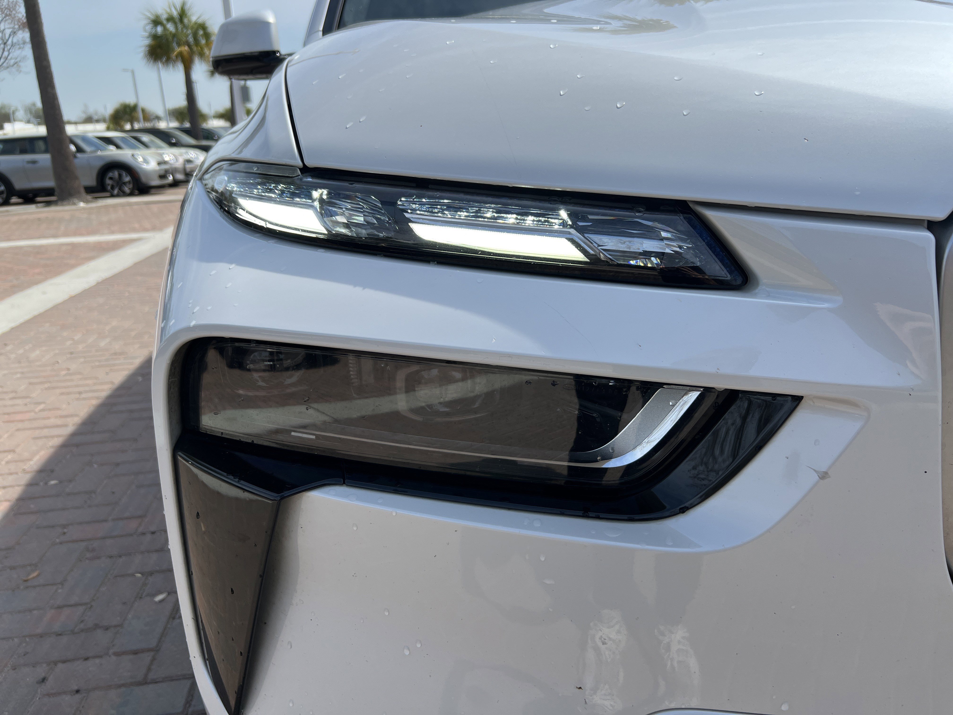 Used 2024 BMW ALPINA XB7 image 11