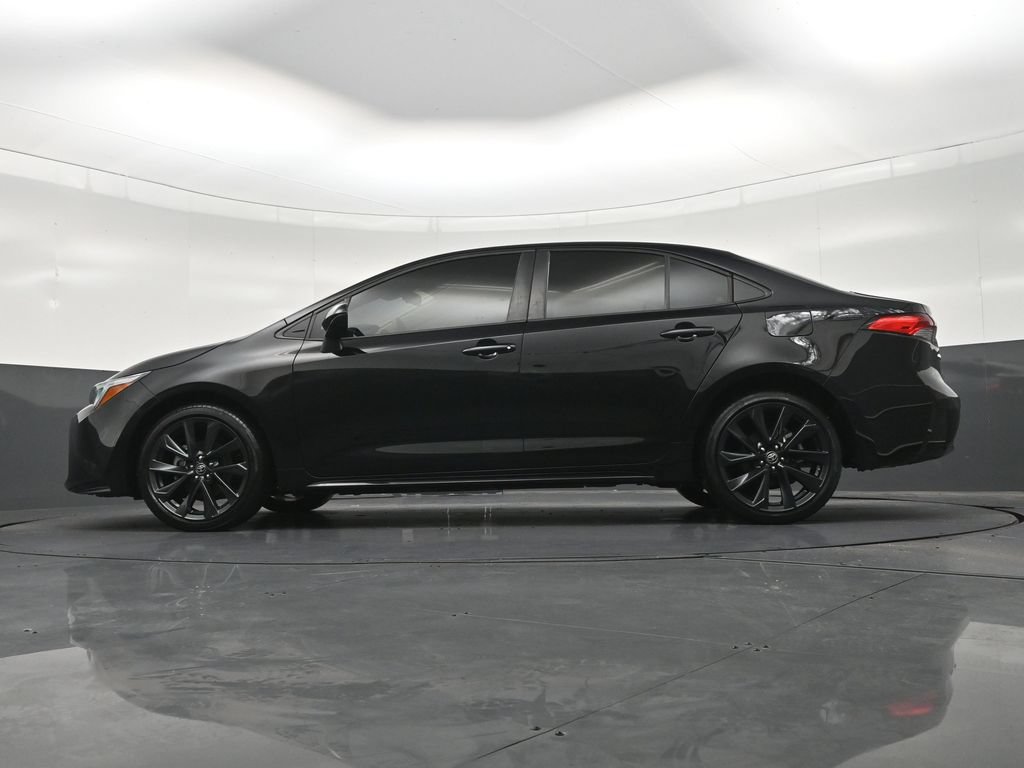 Used 2026 Toyota Corolla LE FWD image 25