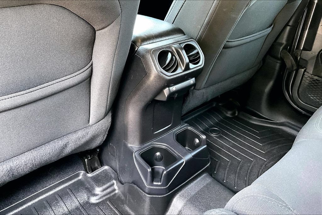 Used 2019 Jeep Wrangler Unlimited Sport S AWD/4WD image 10