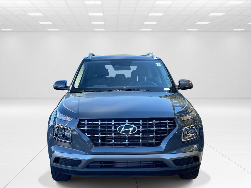 New 2026 Hyundai Venue SEL video 2