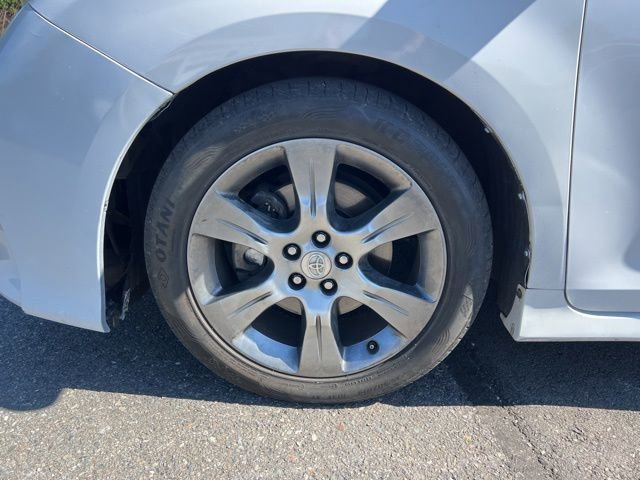 Used 2015 Toyota Sienna SE FWD image 10