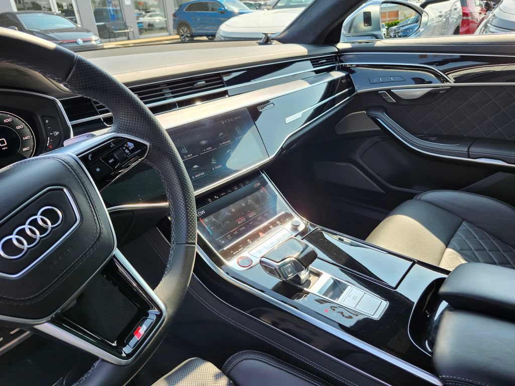 Certified 2023 Audi S8 AWD/4WD image 8