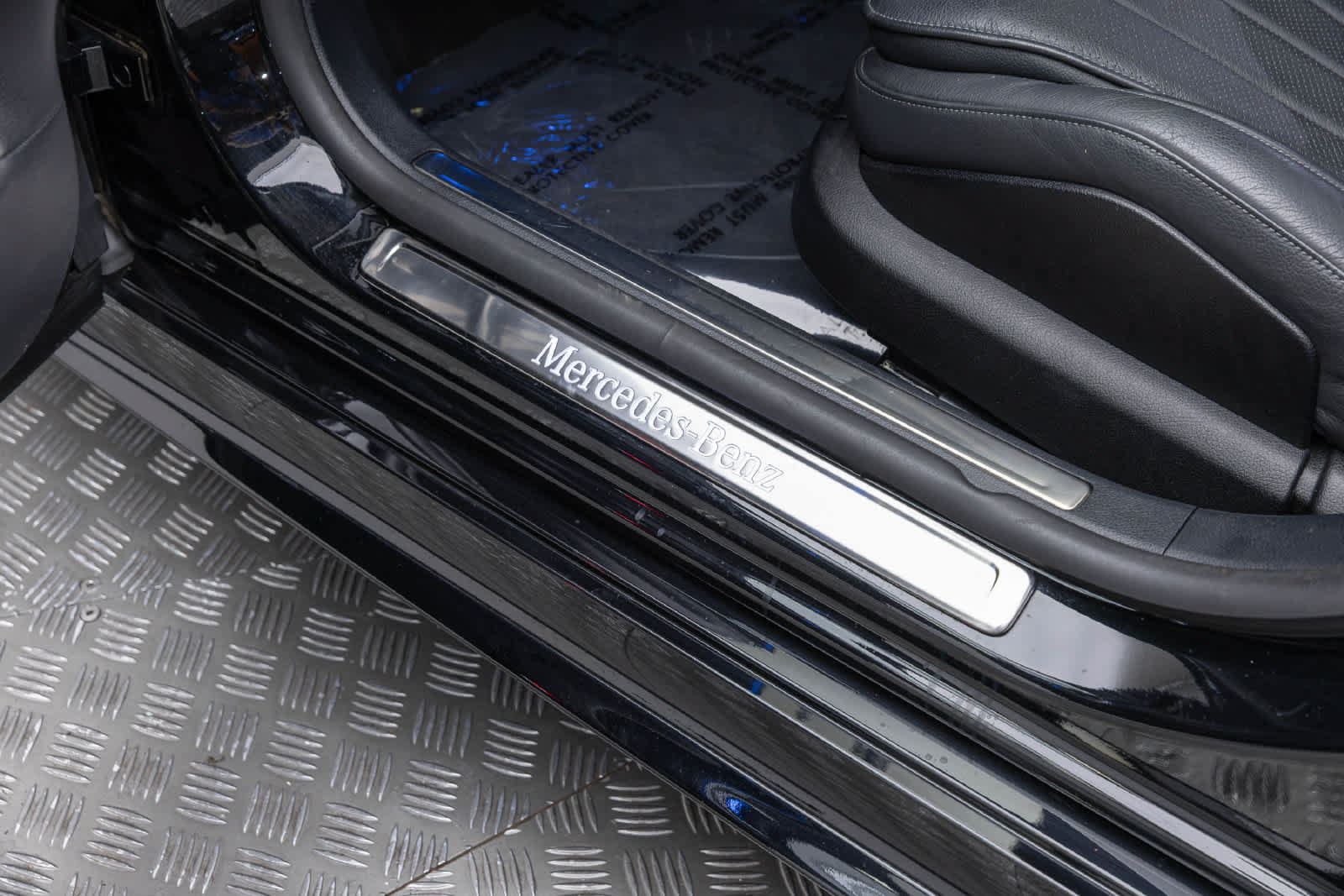 Used 2023 Mercedes-Benz S 500 4MATIC w/ AMG Line image 27