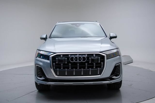 Used 2025 Audi Q7 3.0T Premium Plus AWD/4WD image 8