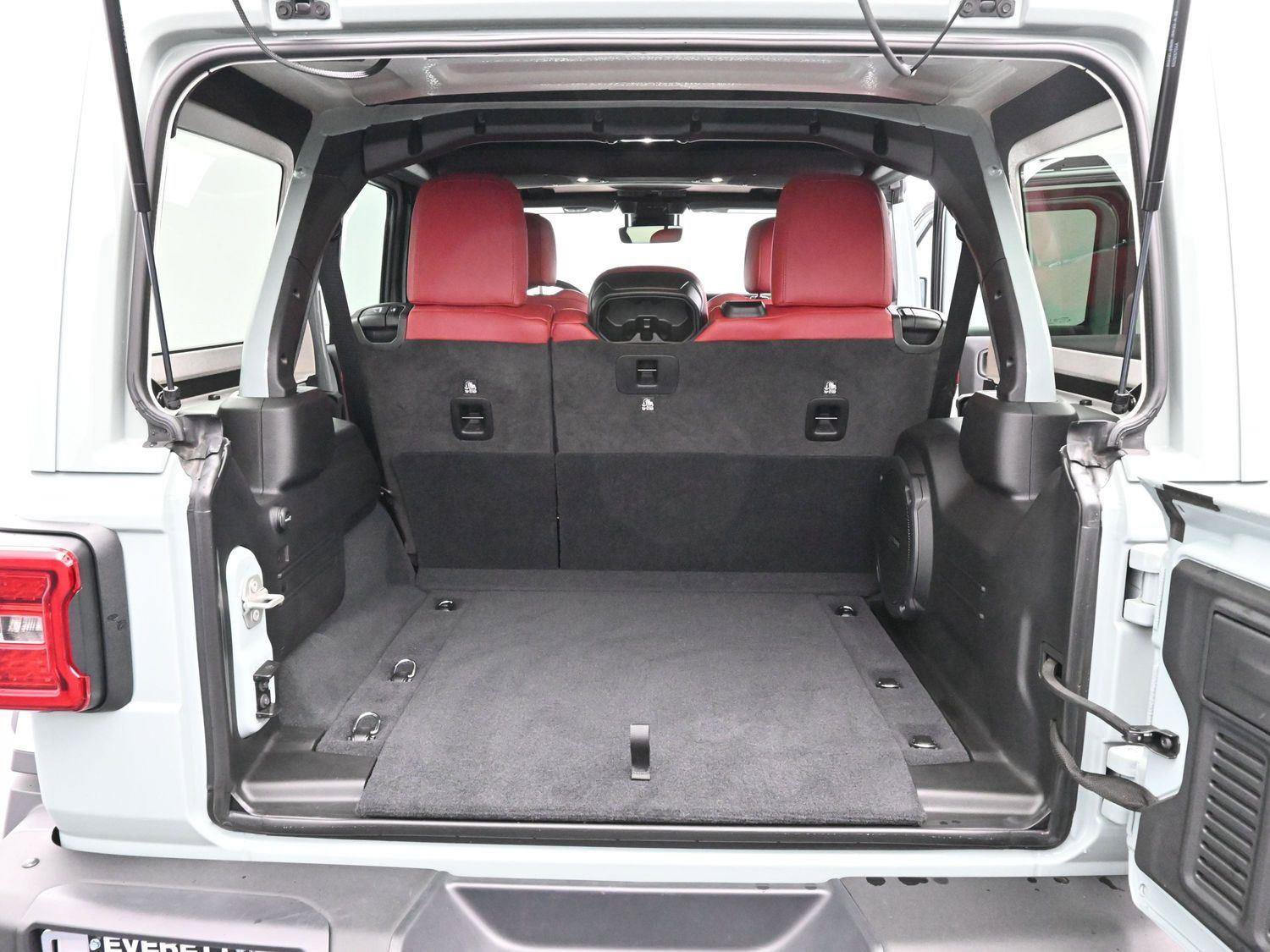 Used 2024 Jeep Wrangler Unlimited Rubicon 392 image 9