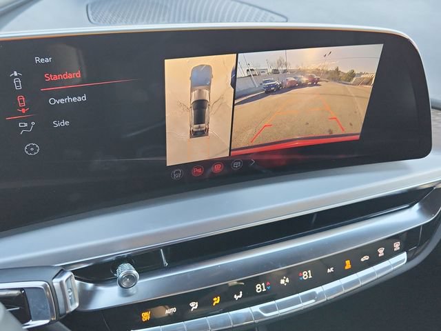 New 2026 Cadillac Lyriq V AWD/4WD image 20