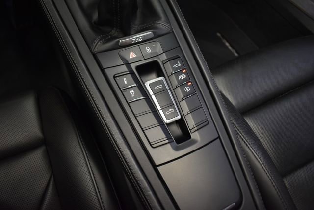 Used 2018 Porsche 718 Boxster GTS image 17