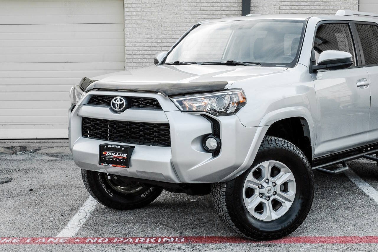 Used 2016 Toyota 4Runner SR5 AWD/4WD image 5