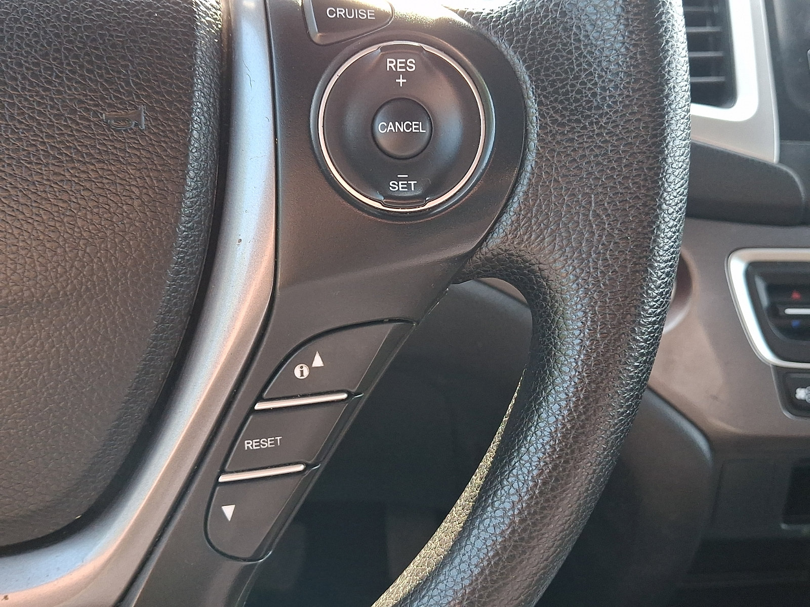Used 2018 Honda Ridgeline Sport image 22