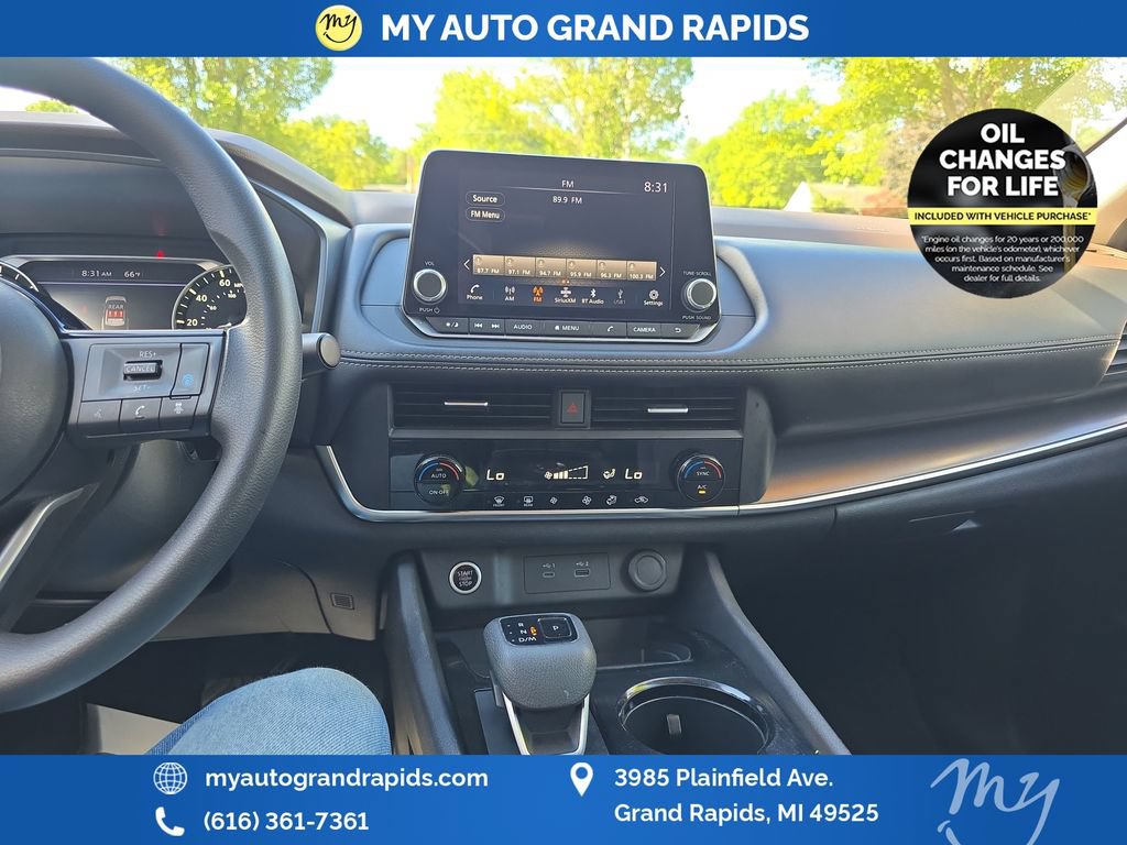 Used 2023 Nissan Rogue SV AWD/4WD image 19