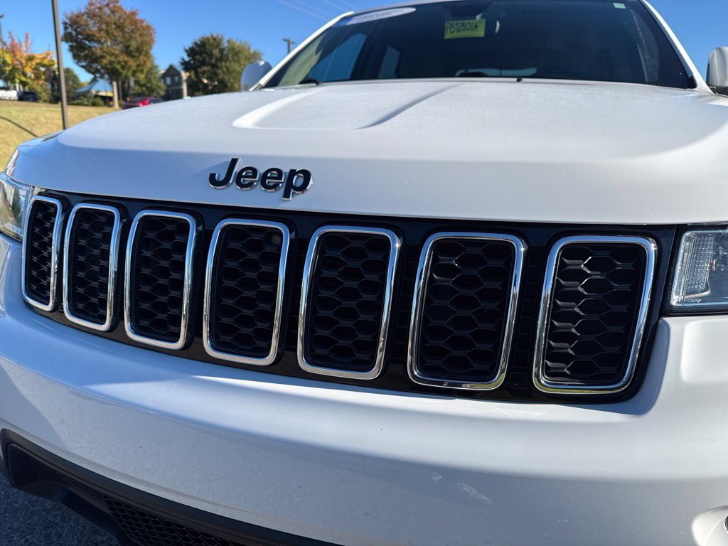 Used 2019 Jeep Grand Cherokee Laredo w/ Security & Convenience Group RWD image 11