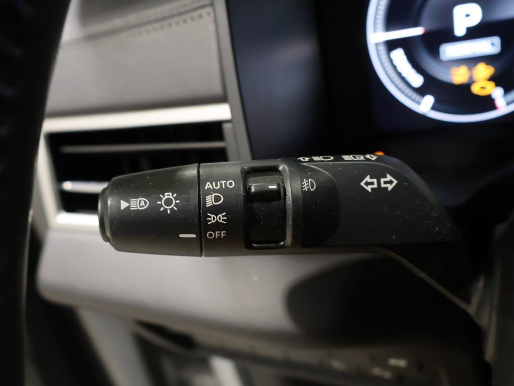 Used 2024 Mitsubishi Outlander SE image 36