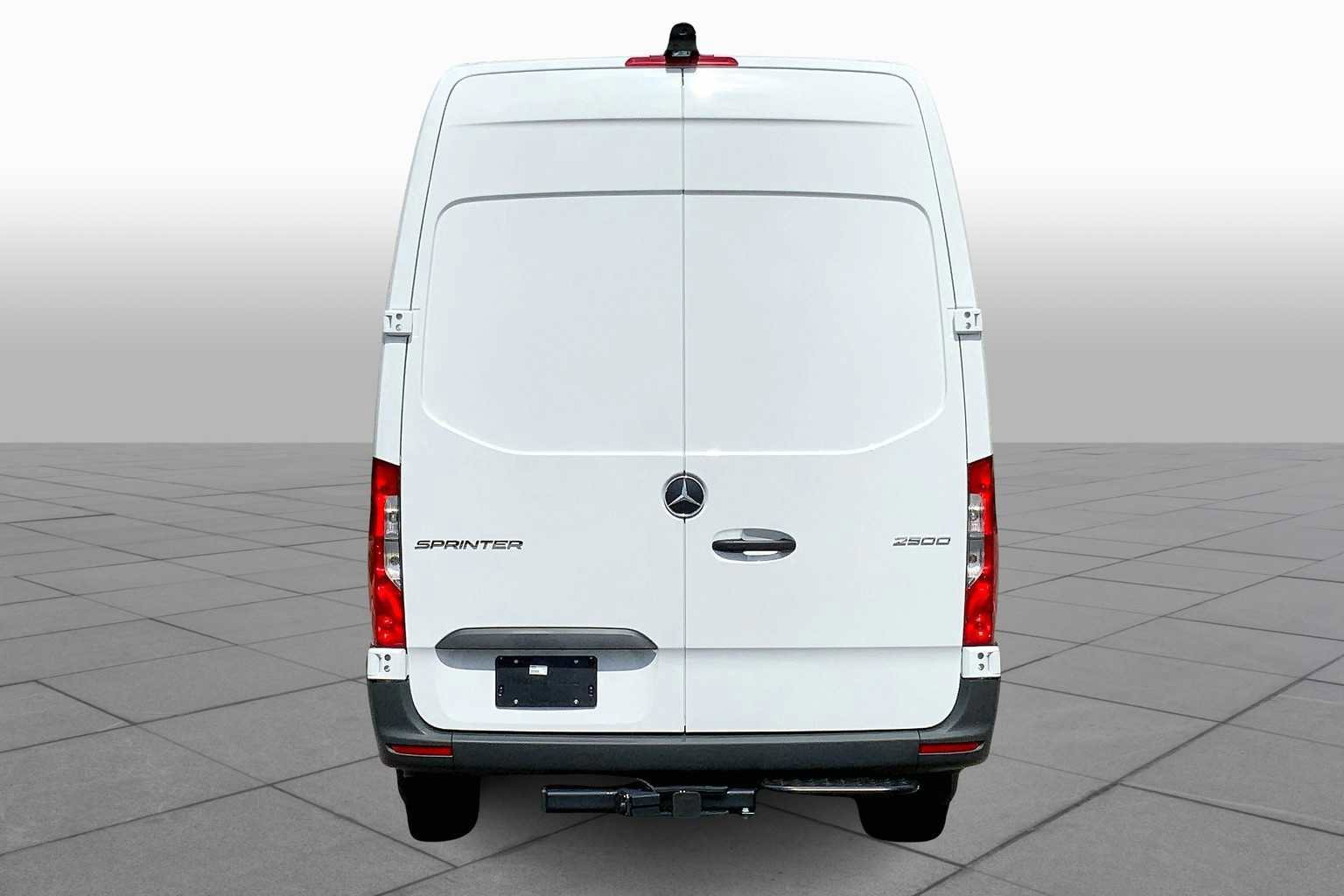 Certified 2025 Mercedes-Benz Sprinter 2500 image 4
