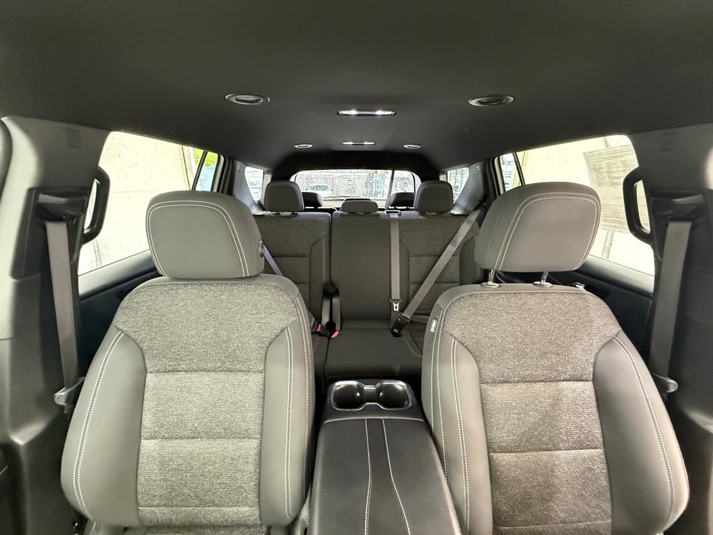 Used 2024 Chevrolet Traverse LS FWD image 36