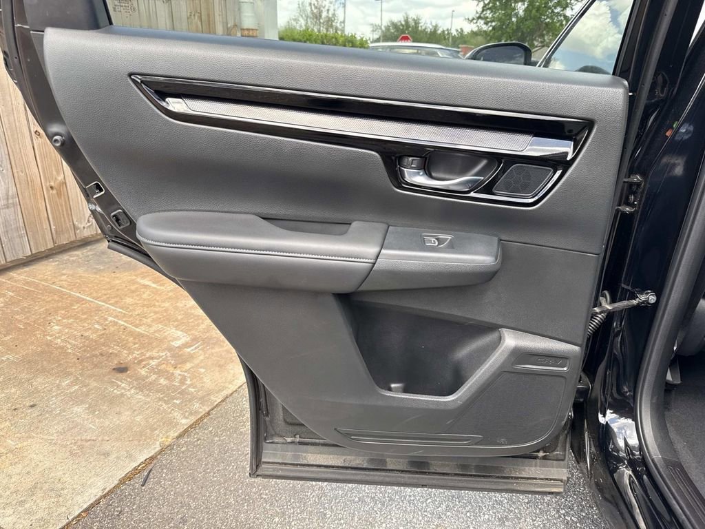 Used 2025 Honda CR-V EX-L image 13