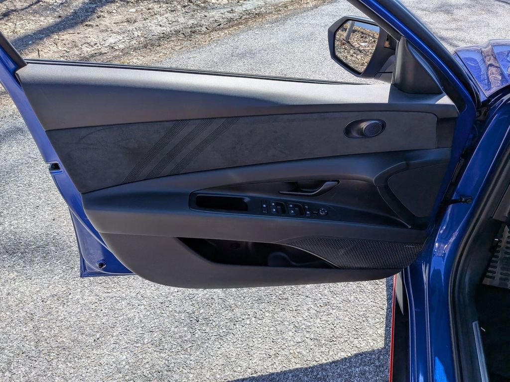 Used 2025 Hyundai Elantra N image 7