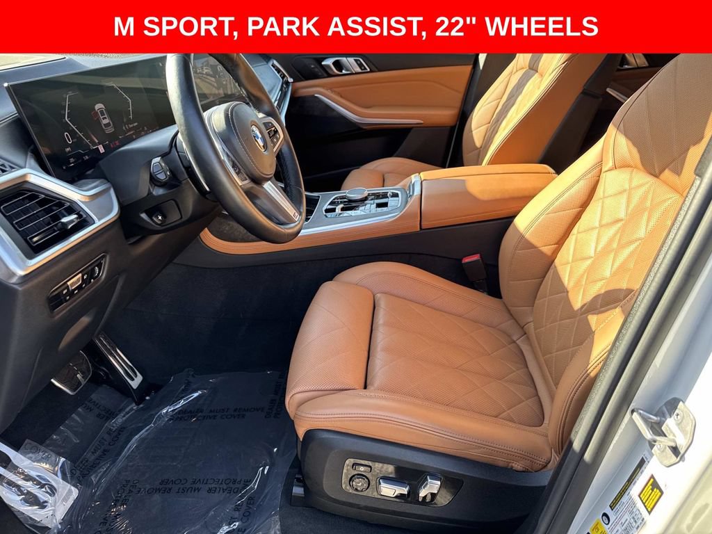 Used 2023 BMW X7 xDrive40i w/ M Sport Package AWD/4WD image 17