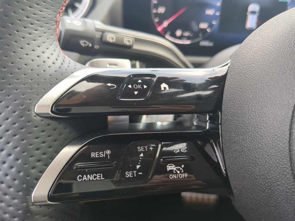 Used 2024 Mercedes-Benz GLA 250 4MATIC image 13