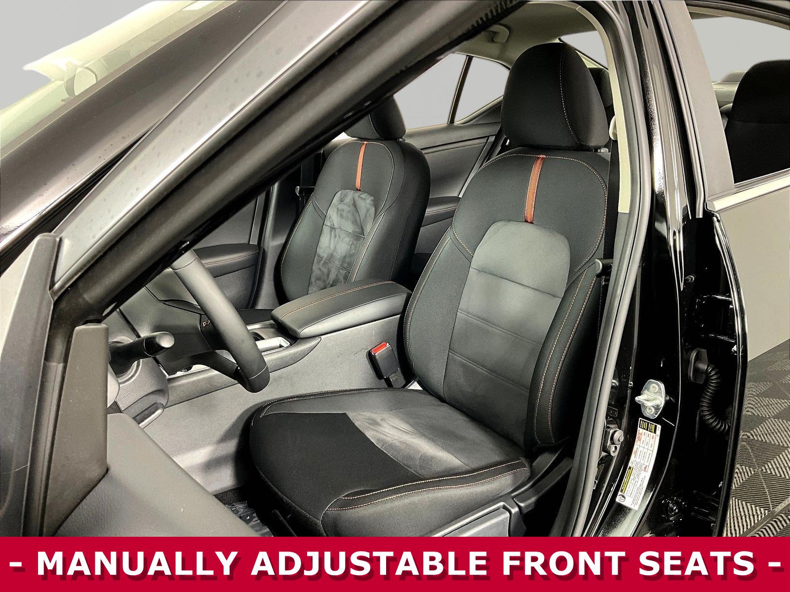Certified 2025 Nissan Sentra SR w/ Midnight Edition FWD image 21