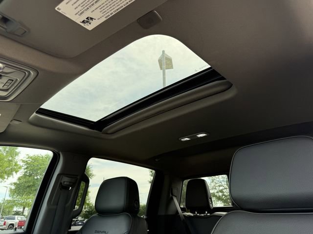 Used 2022 GMC Sierra 1500 Denali AWD/4WD image 21