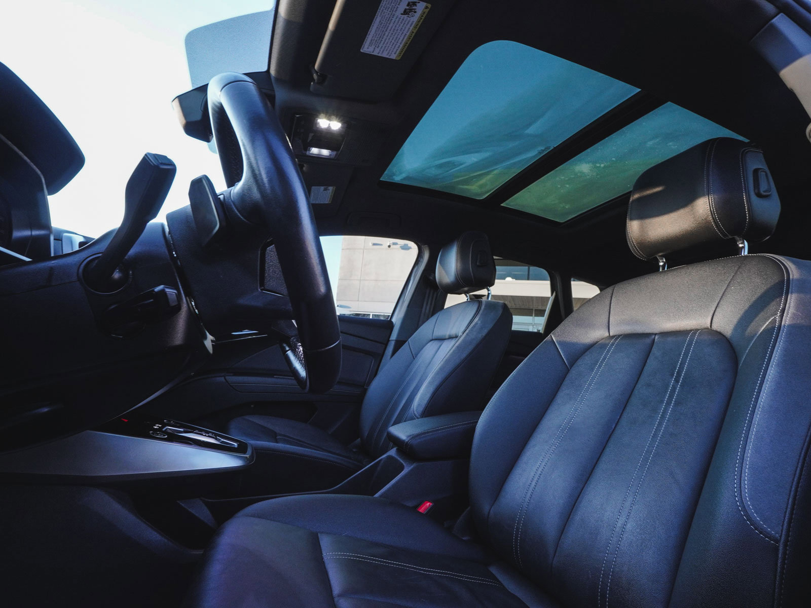 Used 2022 Audi Q4 e-tron Premium Plus image 31