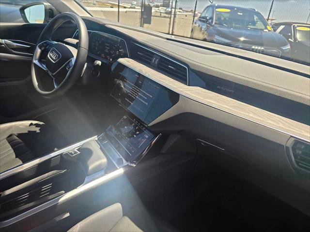 Used 2024 Audi Q8 e-tron Premium Plus AWD/4WD image 11