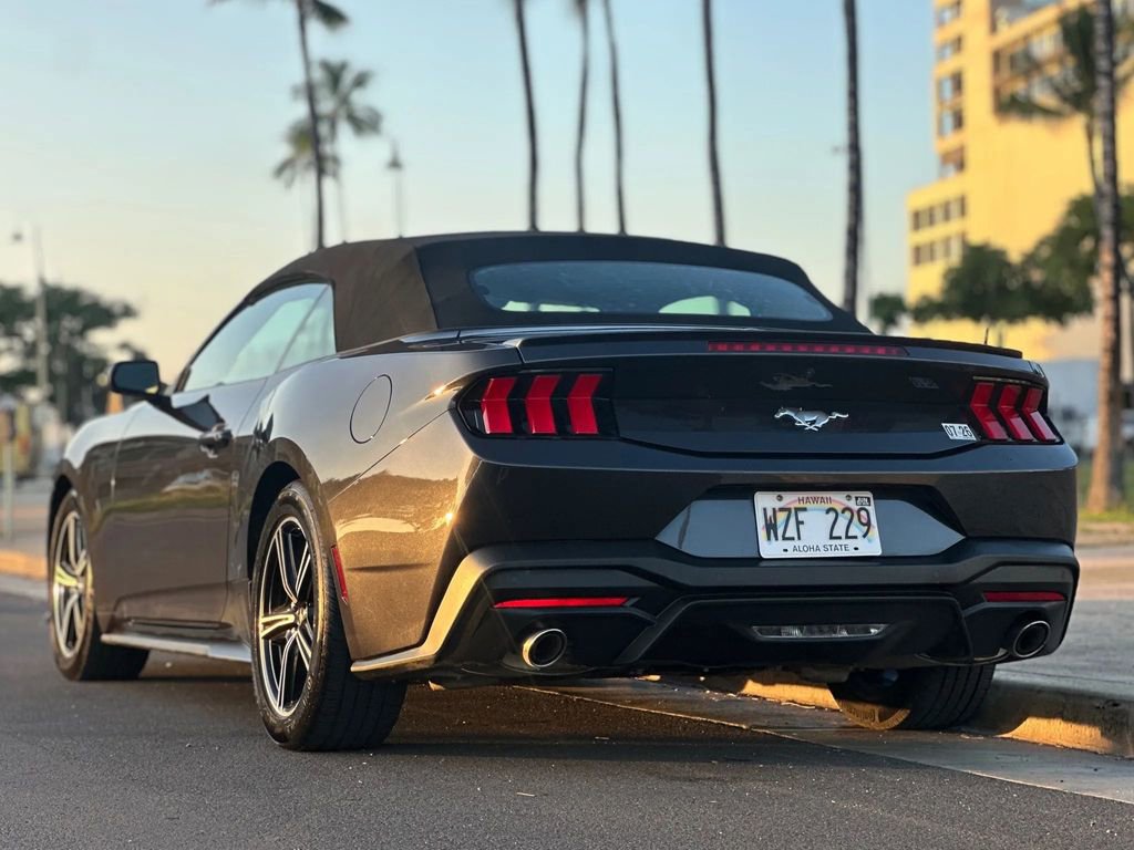 Used 2024 Ford Mustang Premium image 9