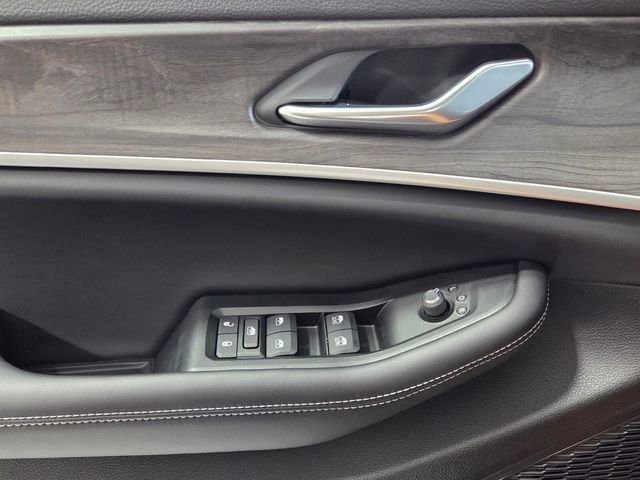 New 2026 Jeep Grand Cherokee Altitude RWD image 29