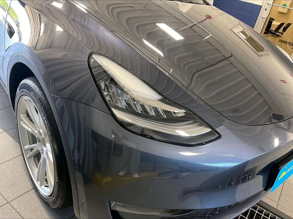 Used 2021 Tesla Model Y Long Range AWD/4WD image 33