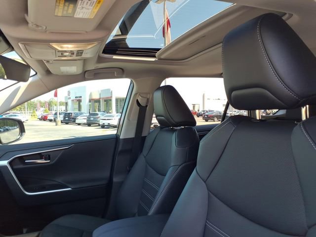 Used 2025 Toyota RAV4 Limited w/ Advanced Technology Package FWD image 15
