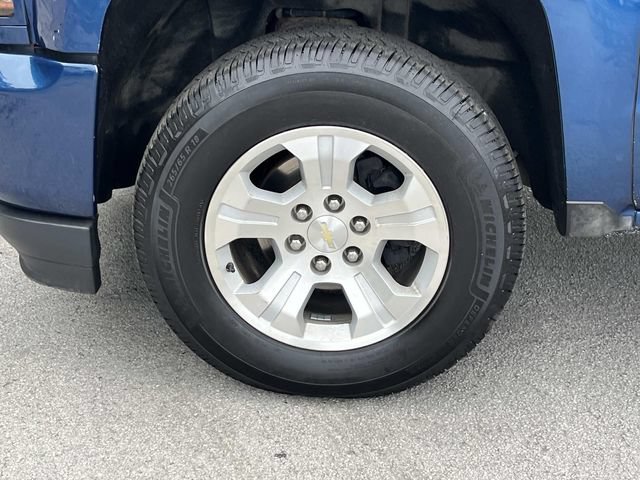 Used 2018 Chevrolet Silverado 1500 LT w/ All Star Edition AWD/4WD image 10